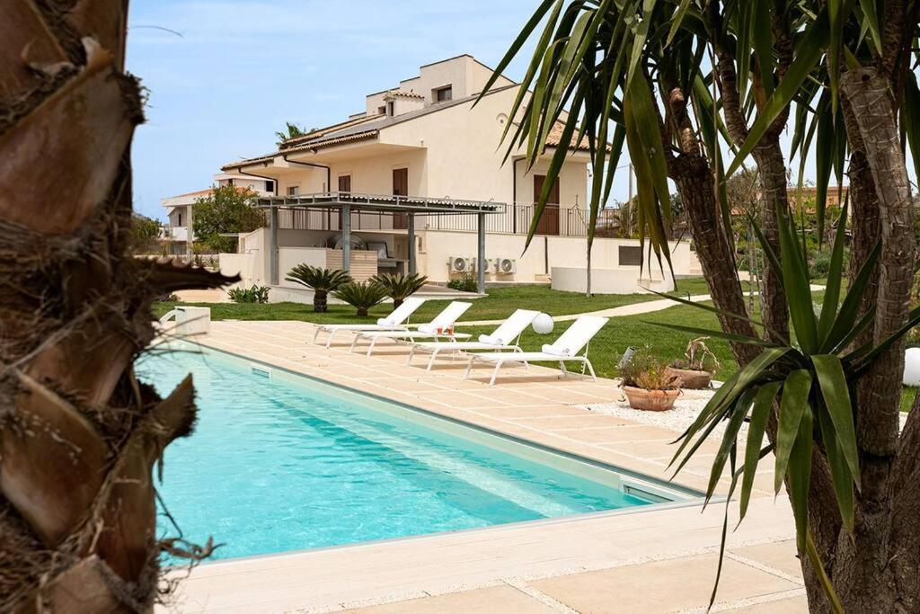 Villa Paradiso With Private Pool, Bbq Area, Huge Garden And Free Parking Модика Экстерьер фото